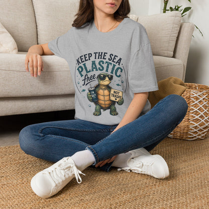 Keep the Sea Plastic Free | I'm Salty, Not Trashy Funny Sea Turtle T-Shirt Unisex Softstyle T-Shirt