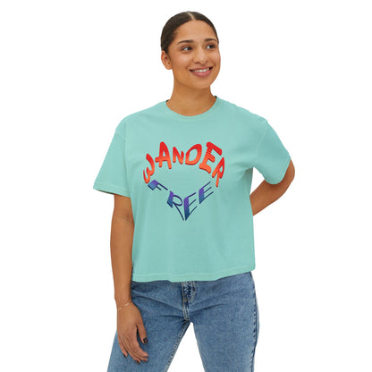Wander Free Heart Boxy Tee — Women's Heart Graphic Travel T‑Shirt